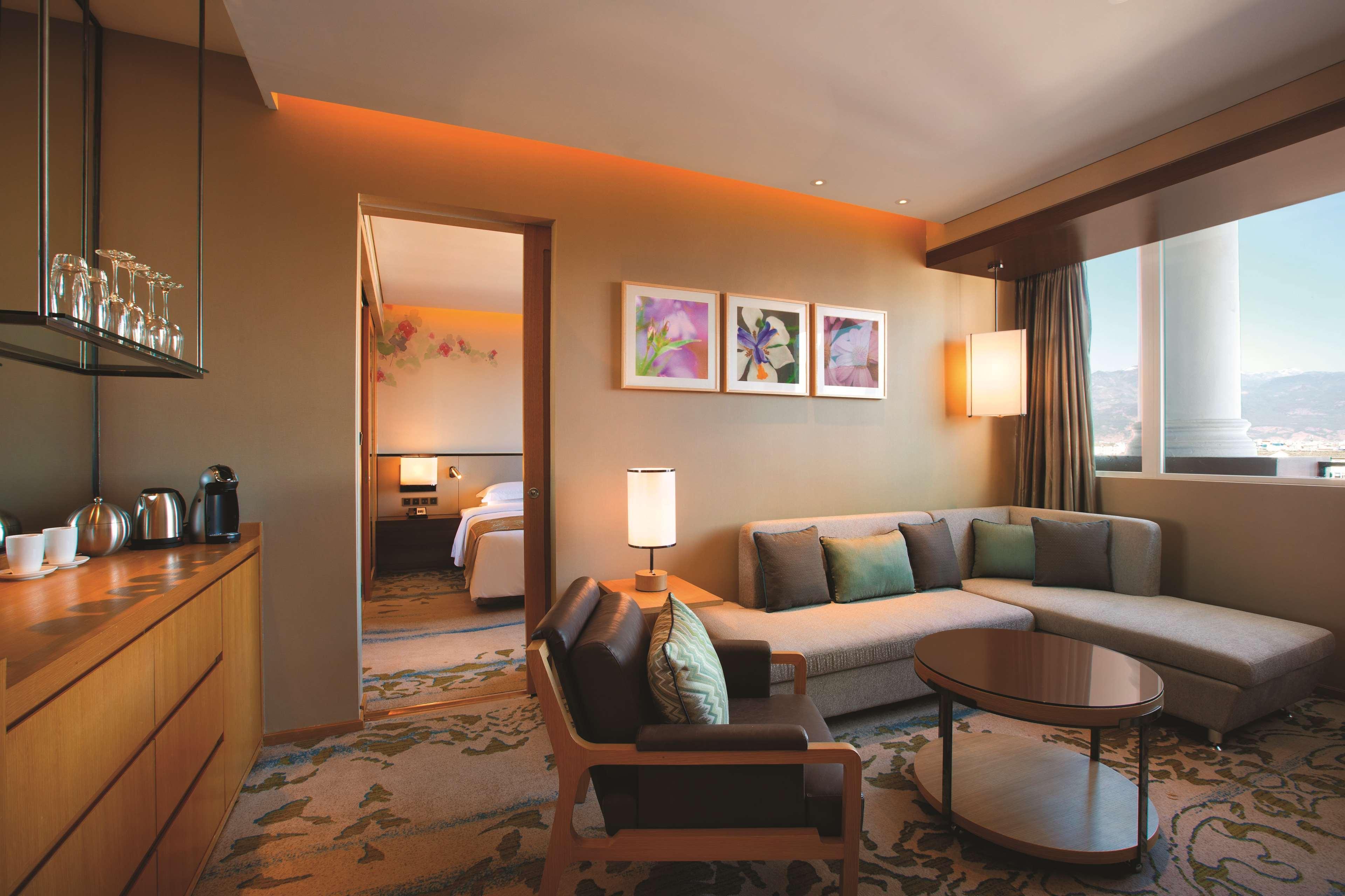 Hilton Garden Inn Lijiang Lijiang  Exterior photo