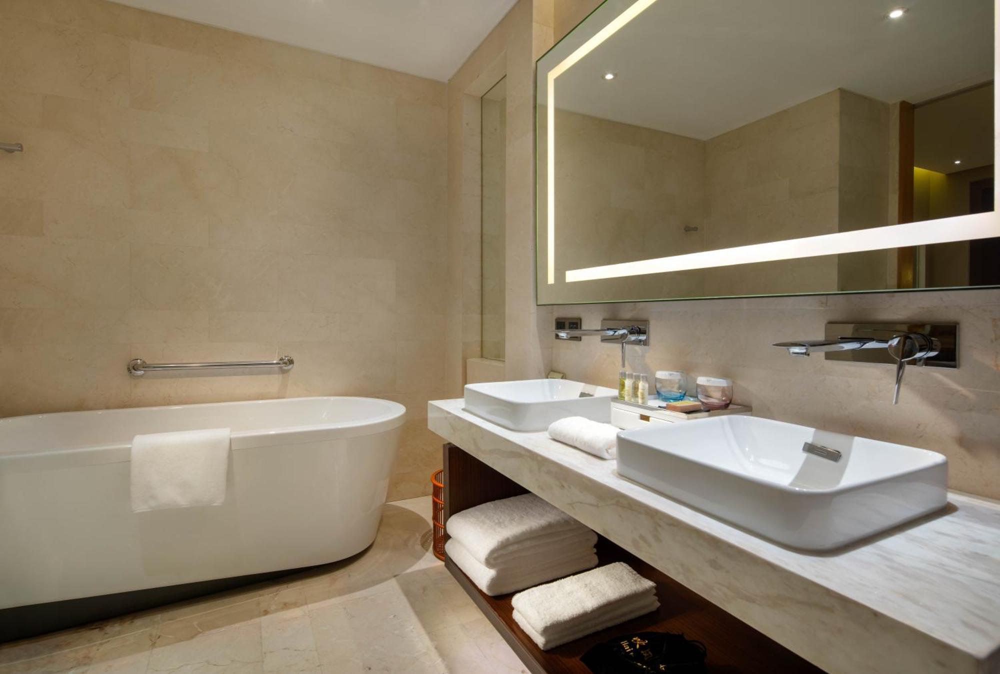 Hilton Garden Inn Lijiang Lijiang  Exterior photo