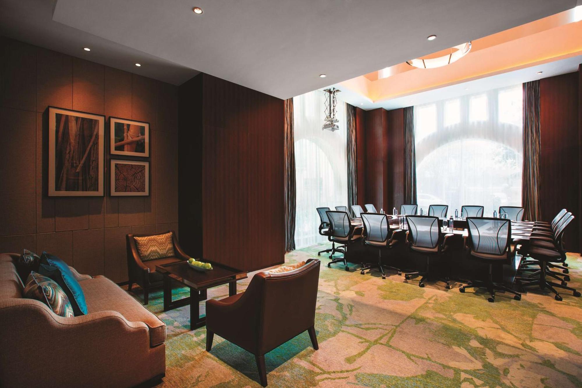 Hilton Garden Inn Lijiang Lijiang  Exterior photo